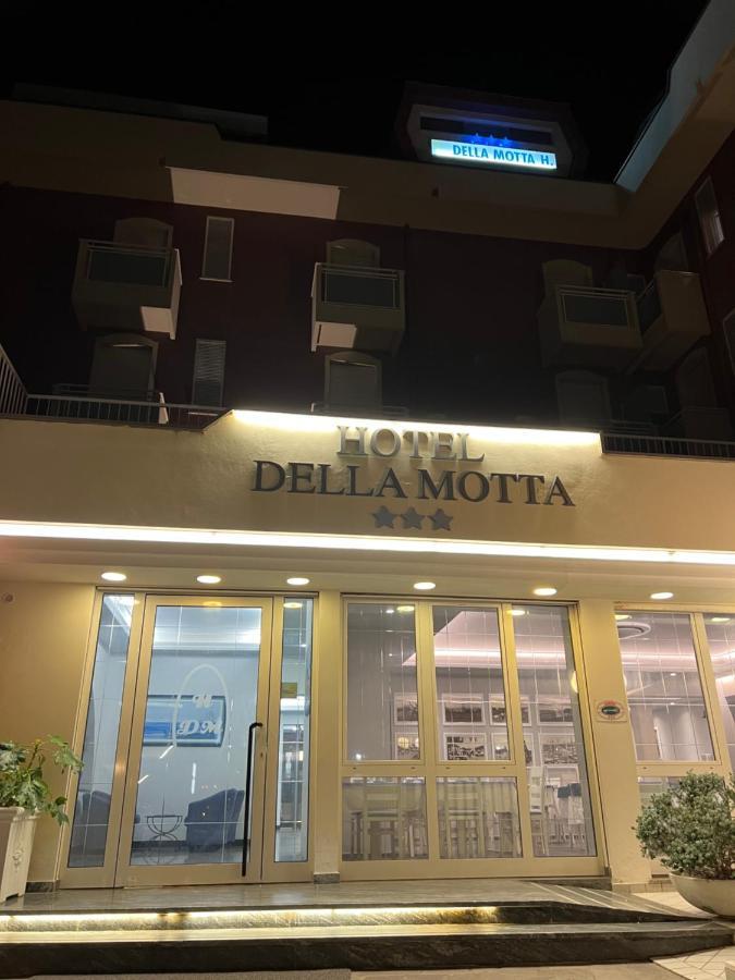 בלריה-איגאה מרינה Hotel Della Motta מראה חיצוני תמונה