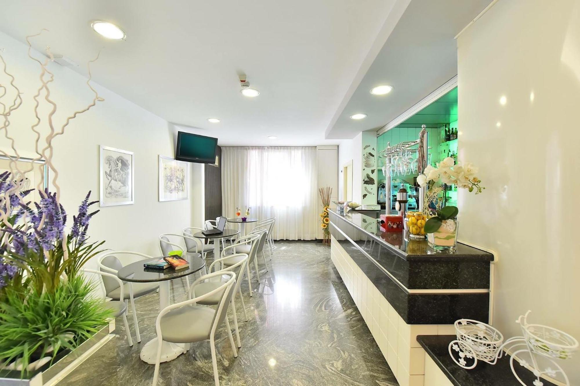 בלריה-איגאה מרינה Hotel Della Motta מראה חיצוני תמונה