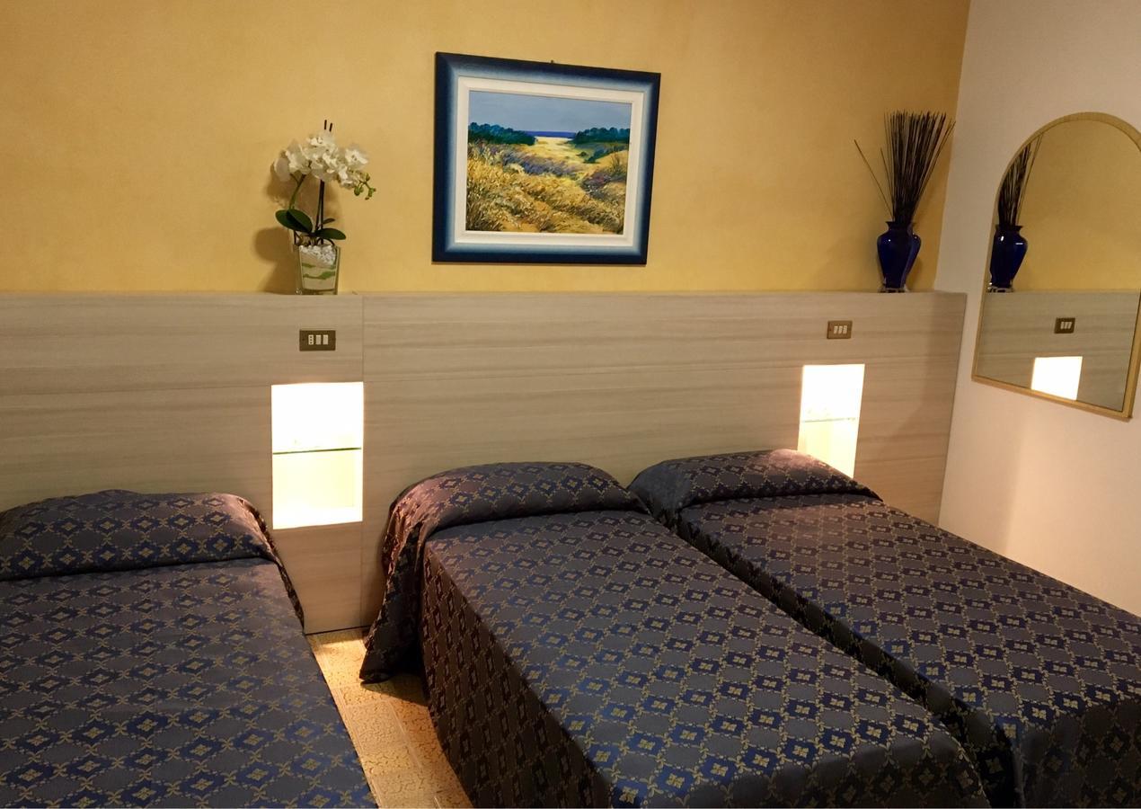 בלריה-איגאה מרינה Hotel Della Motta מראה חיצוני תמונה