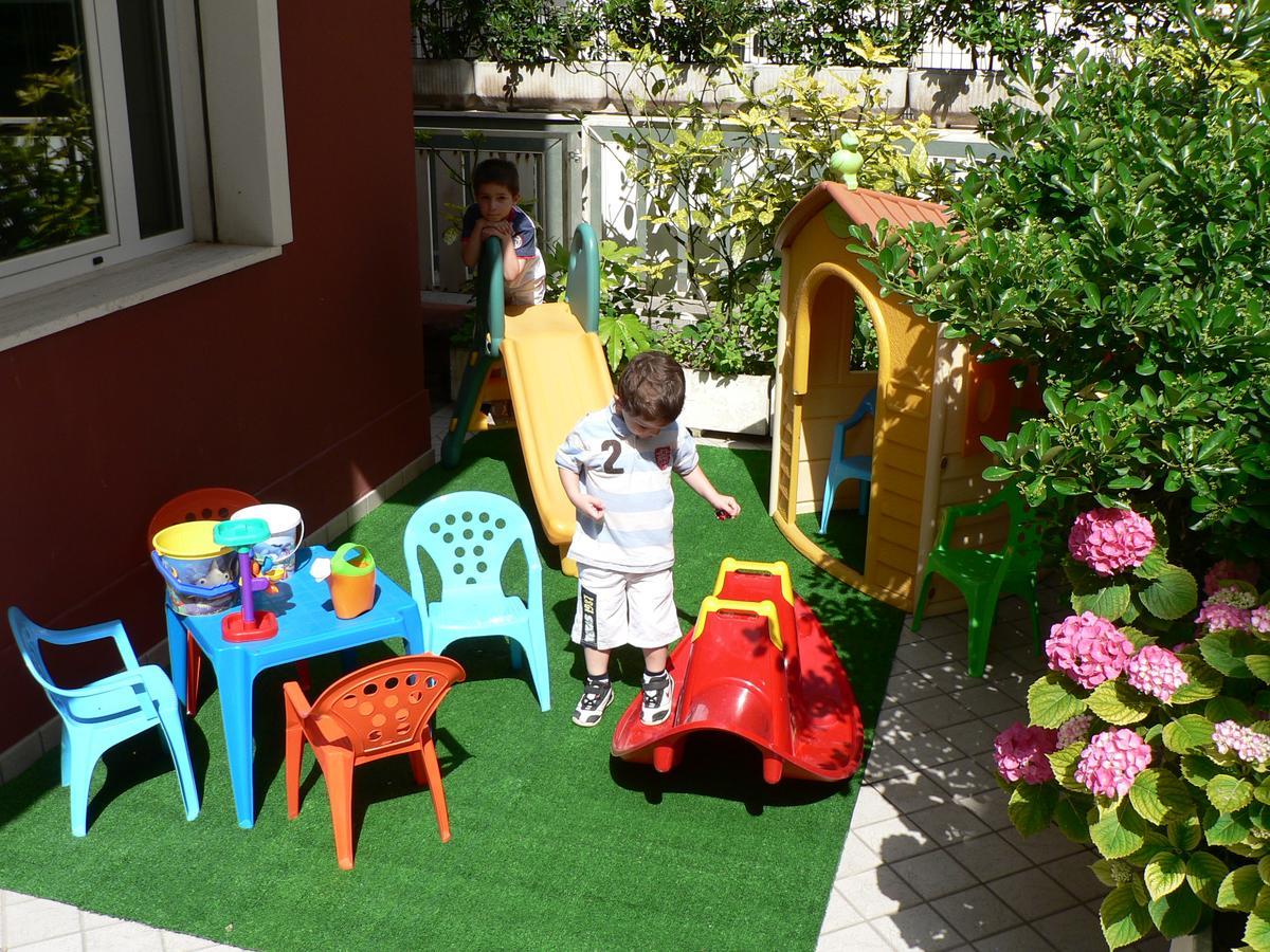 בלריה-איגאה מרינה Hotel Della Motta מראה חיצוני תמונה