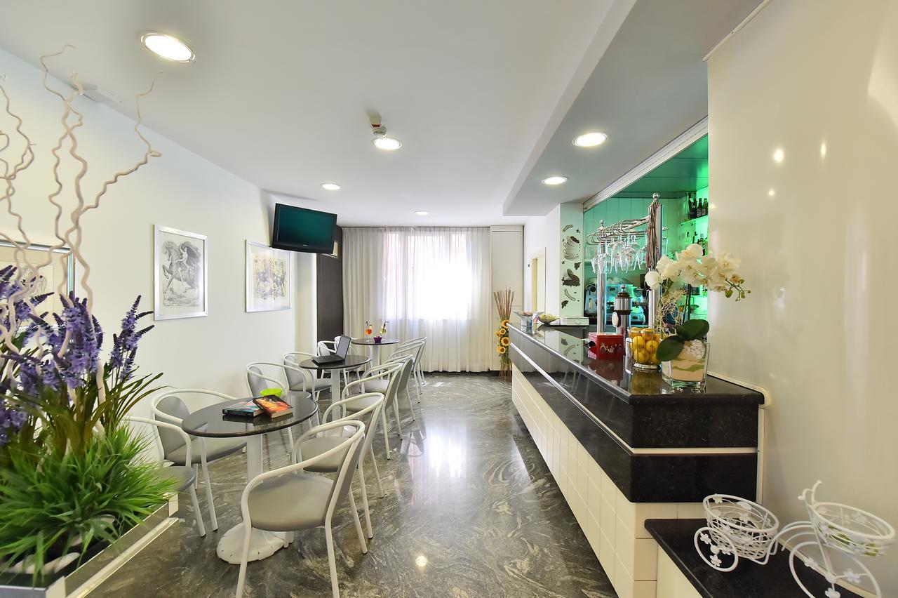 בלריה-איגאה מרינה Hotel Della Motta מראה חיצוני תמונה