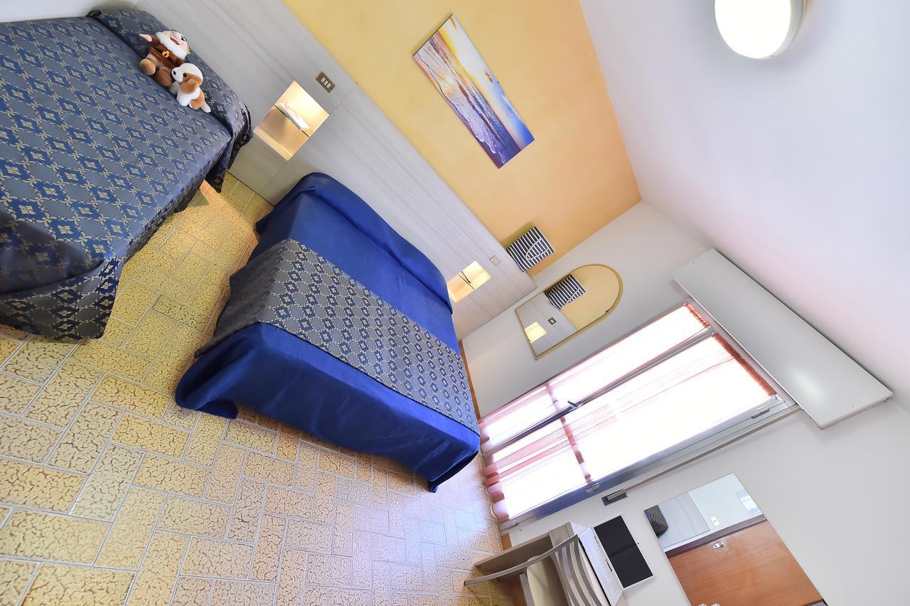 בלריה-איגאה מרינה Hotel Della Motta מראה חיצוני תמונה